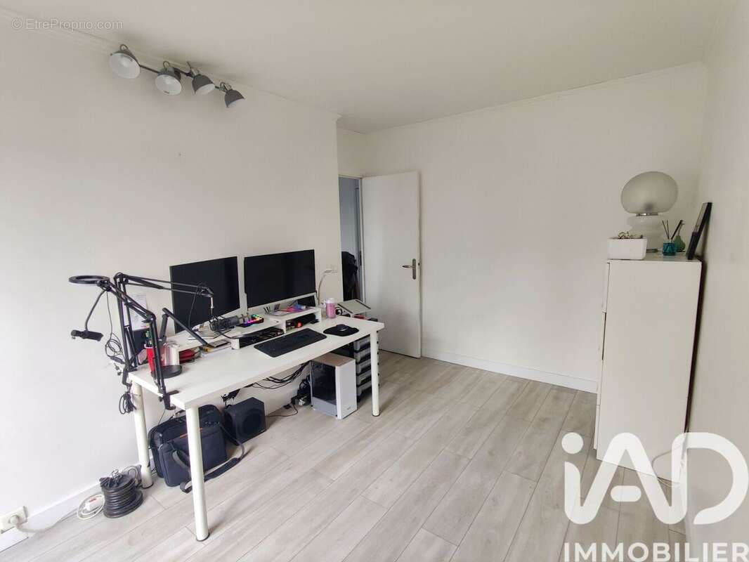 Photo 7 - Appartement à SAINT-GERMAIN-LES-ARPAJON