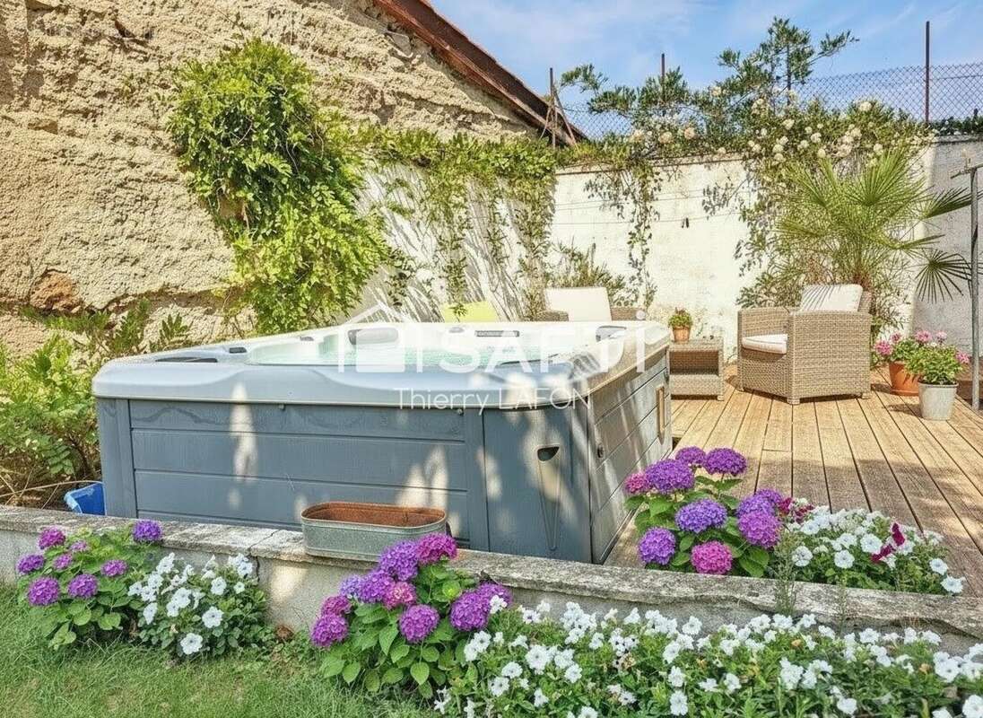 Photo 8 - Maison à UNIAS