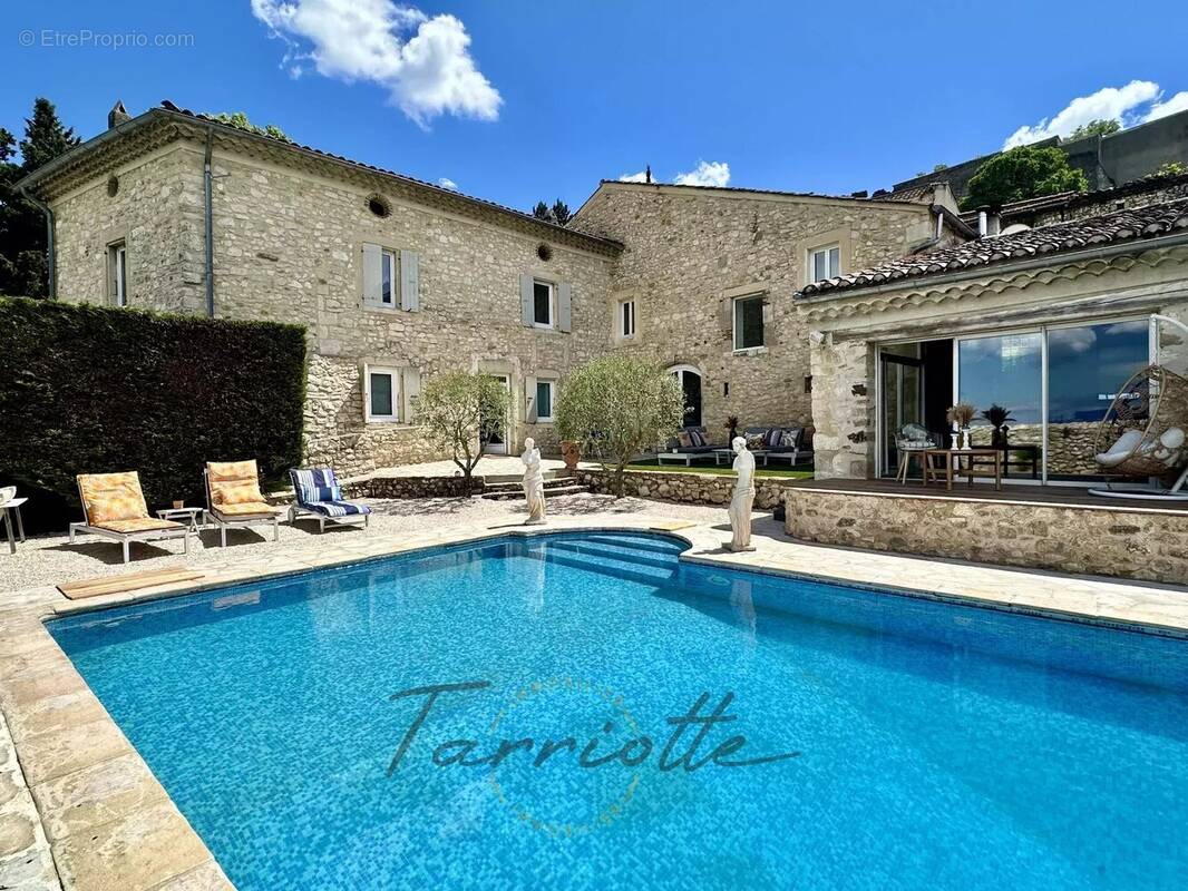 Maison à MONTELIMAR