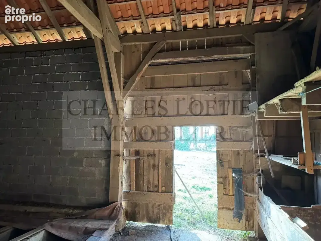 Ancien corps de ferme sur terrain de 6 ha - photo 11
