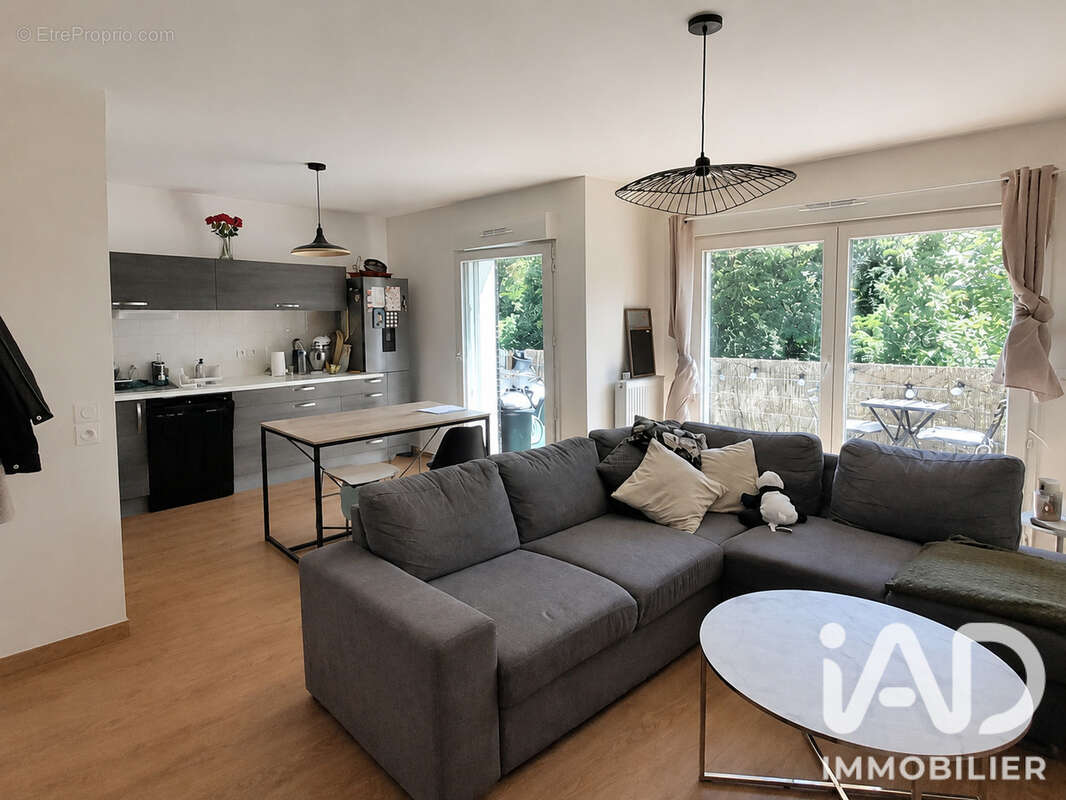 Maison 66 m² à Ambares-Et-Lagrave  - photo 2