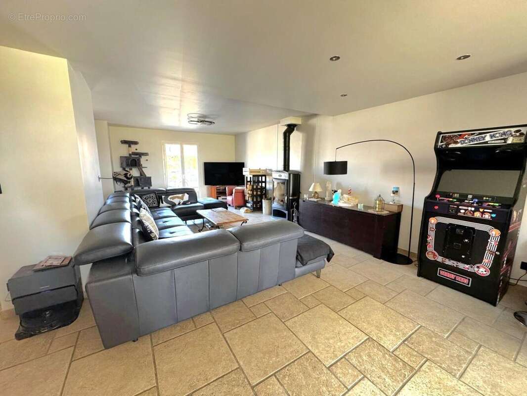 Maison 160 m² à La Villeneuve-En-Chevrie  - photo 8