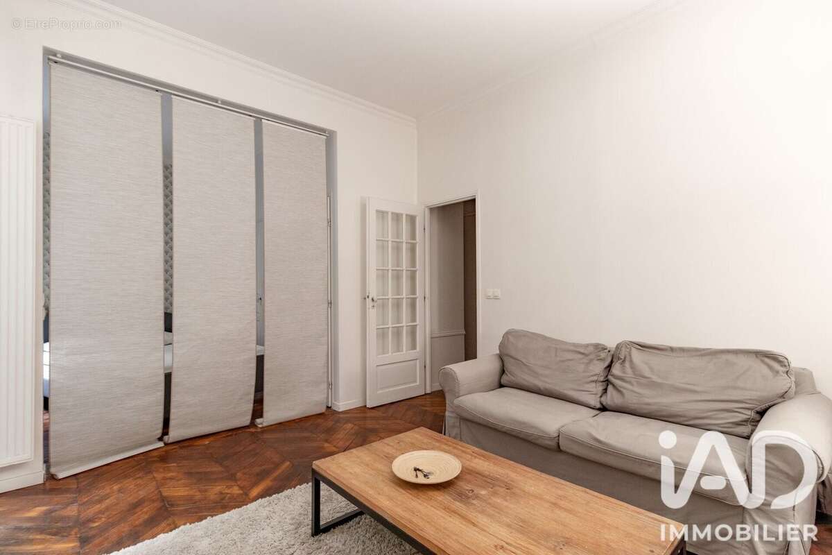 Photo 6 - Appartement à PARIS-16E