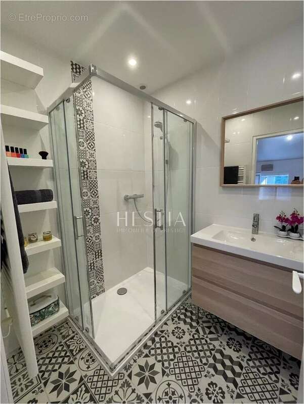 Appartement à ANSE