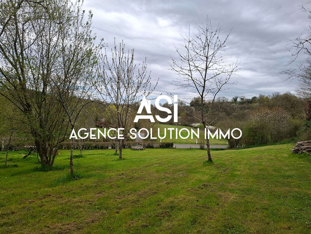 Maison à SAINT-PIERRE-SUR-ERVE