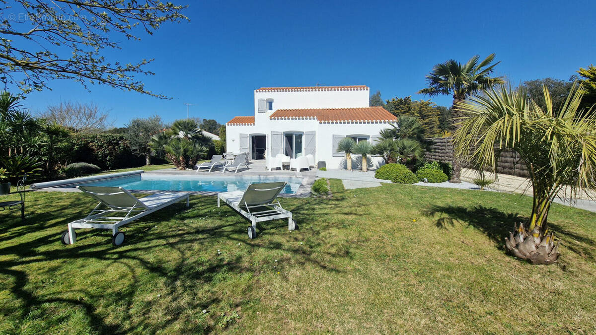 Maison à TALMONT-SAINT-HILAIRE