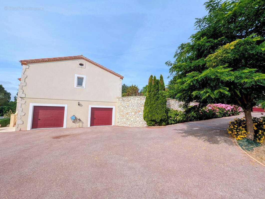 Maison à HAUTEFAGE-LA-TOUR