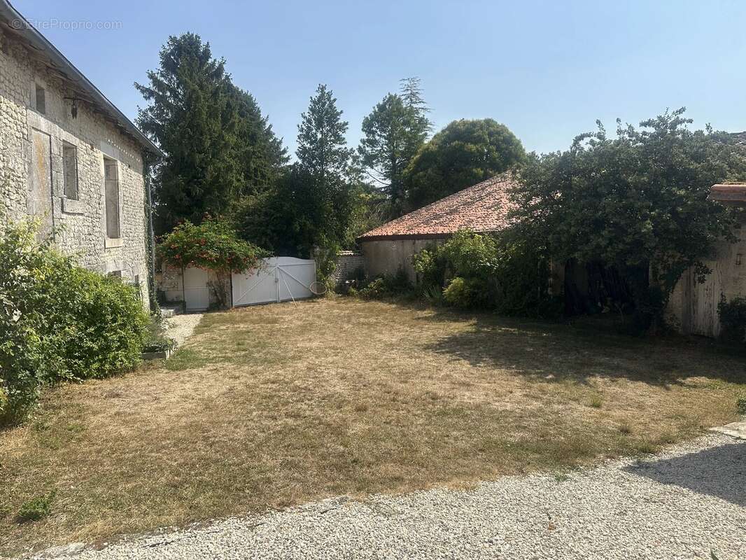 Charmante maison de village en pierre – 3 chambres / 3 salles d'eau - photo 15