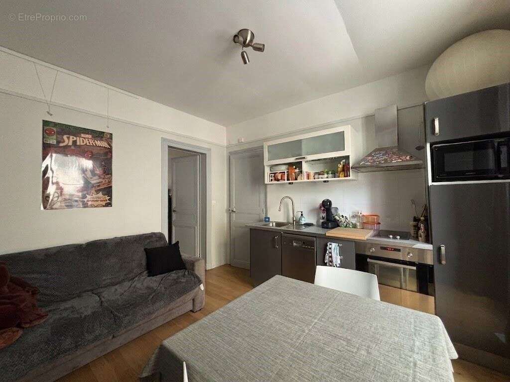 2 pièces meublé – à 50 m de l’École Militaire, emplacement premium - photo 3