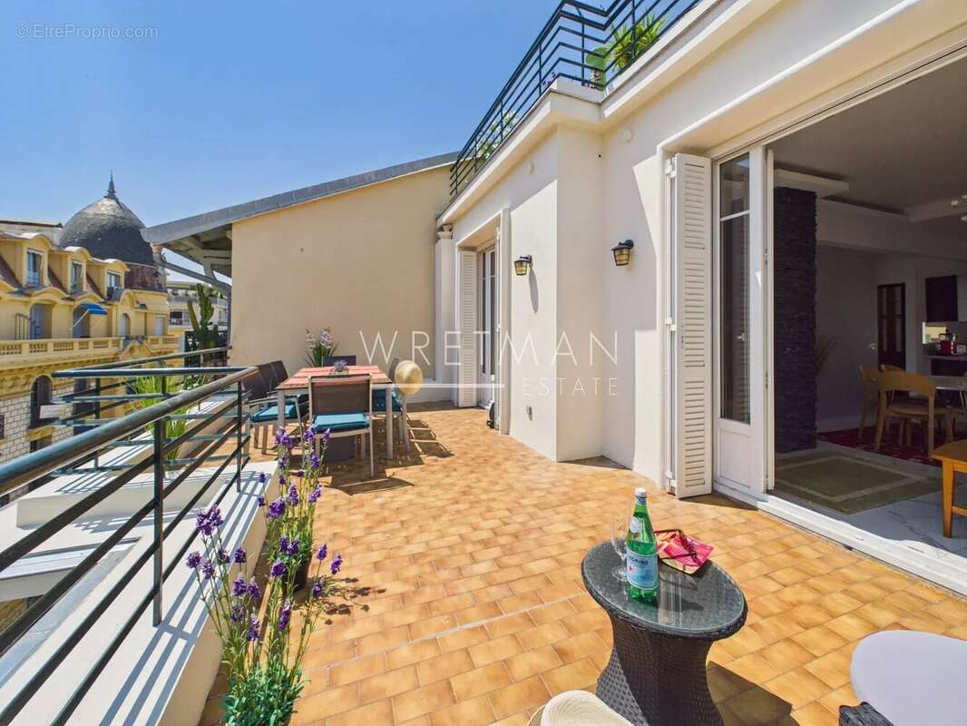 Bel appartement avec spacieuse terrasse – Nice Carré d'Or - photo 7