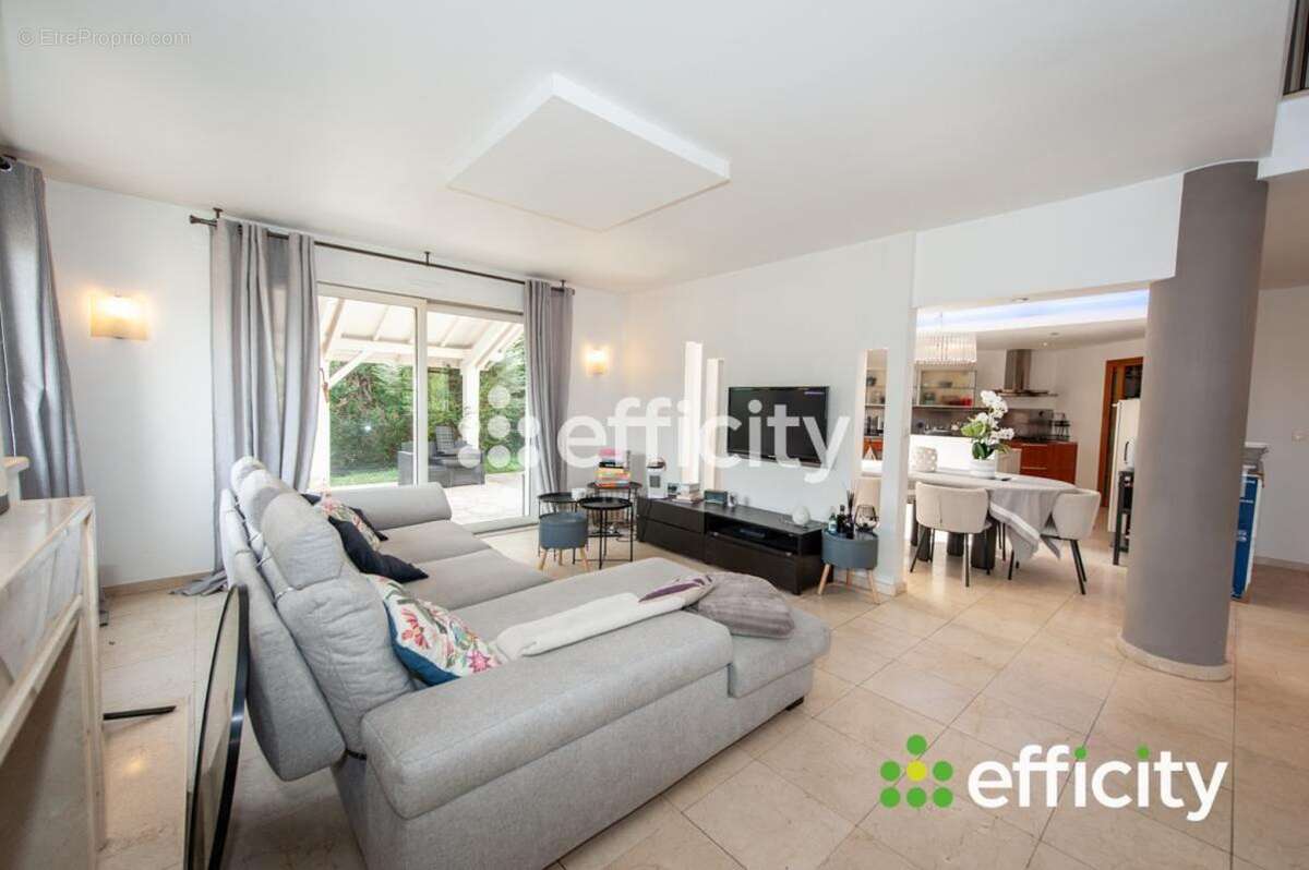 Maison à SAINT-PAUL-DE-VARCES