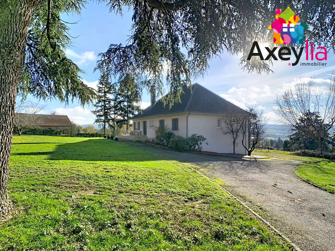 Maison à SAINT-VINCENT-DE-BOISSET