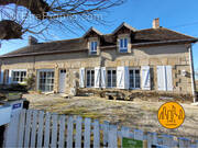 Maison à LE MONTET