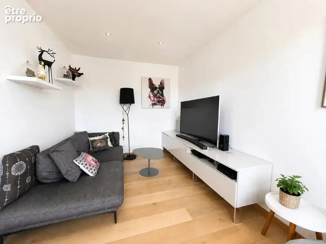 VOIRON – Appartement 5 pièces rénové avec vue panoramique - photo 12