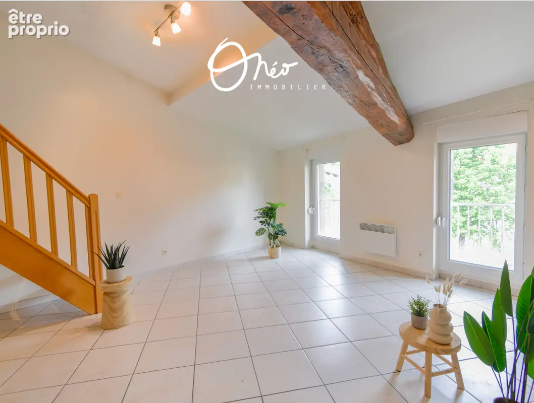 Appartement T1 BIS de 31 m2 avec mezzanine - Coeur village Condrieu - photo 3