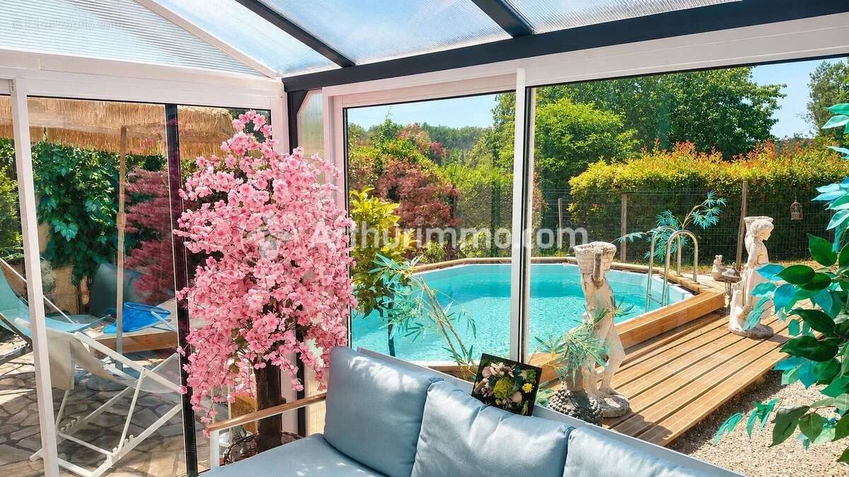 Maison de caractère - 155m² - 8 hectares - photo 3