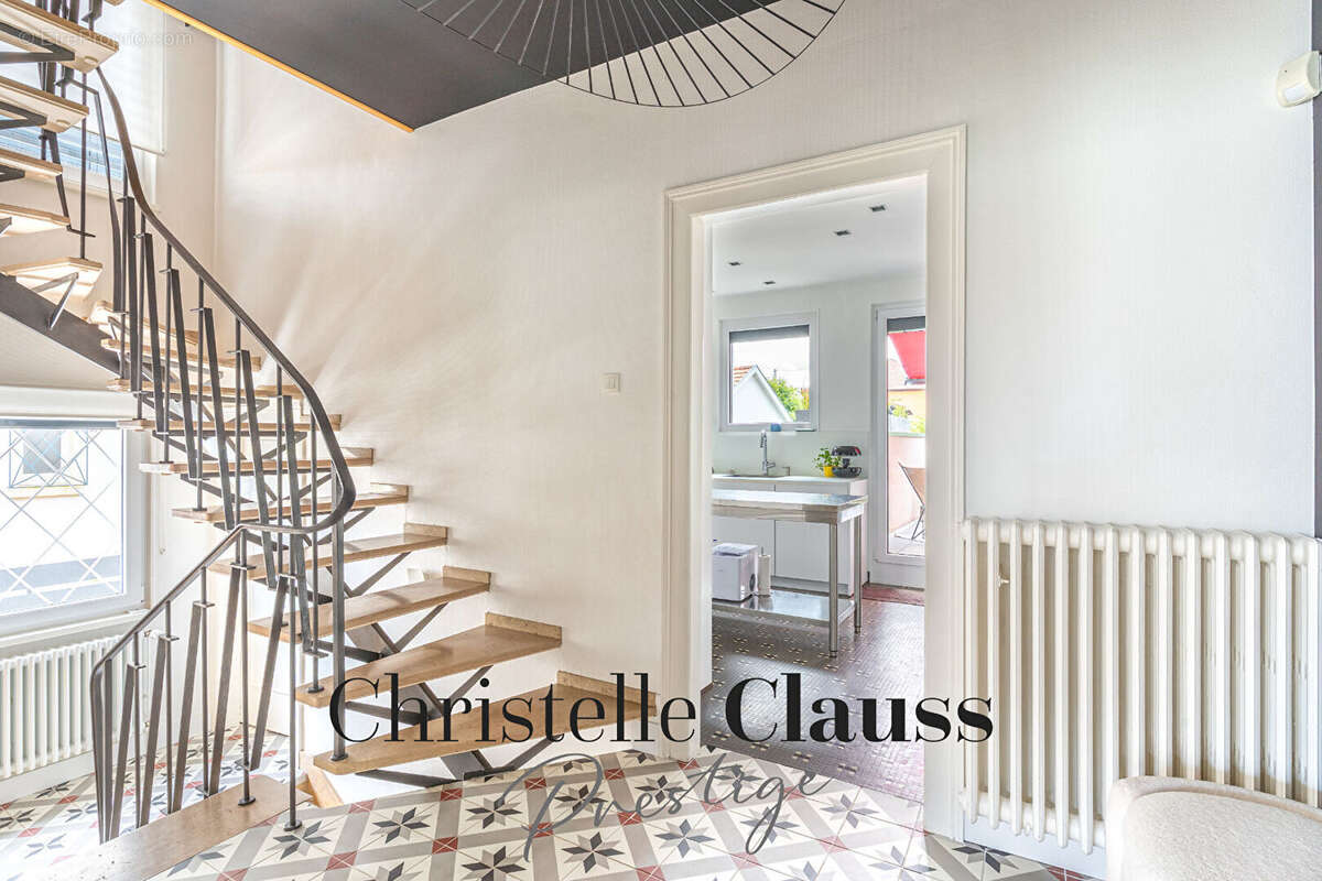 Maison de Maître 185 m² - photo 9