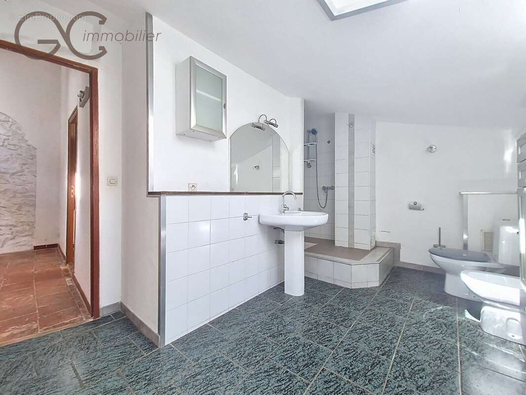 Maison à CESSENON-SUR-ORB