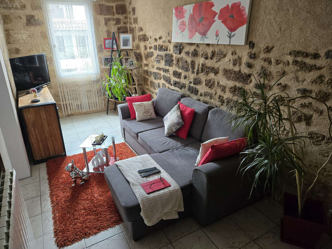 Maison à MONTAGNAC
