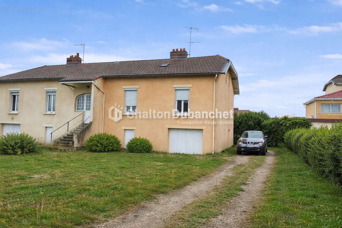 Maison à FEURS