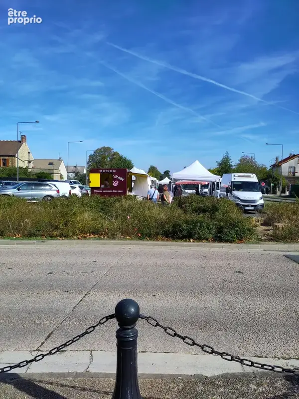 REMARQUABLE Dernier étage avec terrasse de 32 m2 et vue dégagée   2 places de stationnement Marolles-en-Hurepo - photo 1