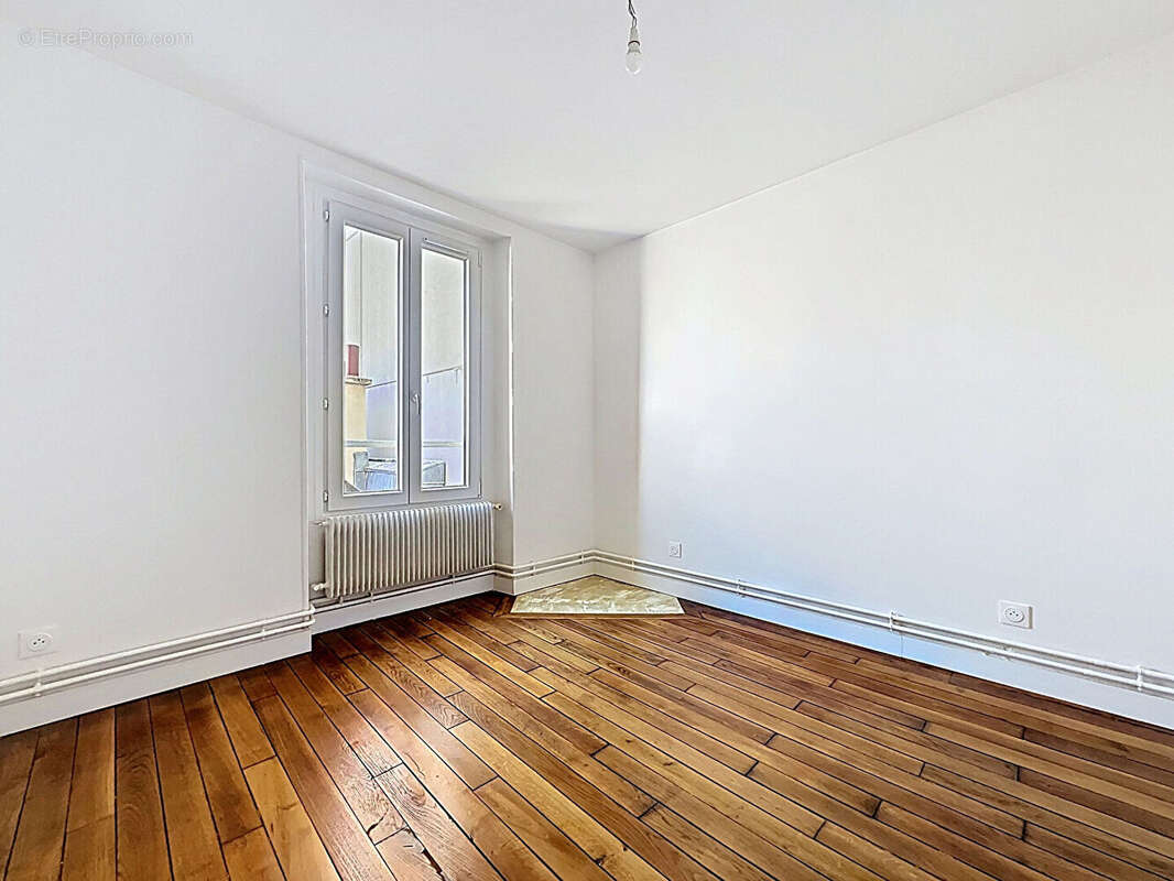Appartement à CLICHY