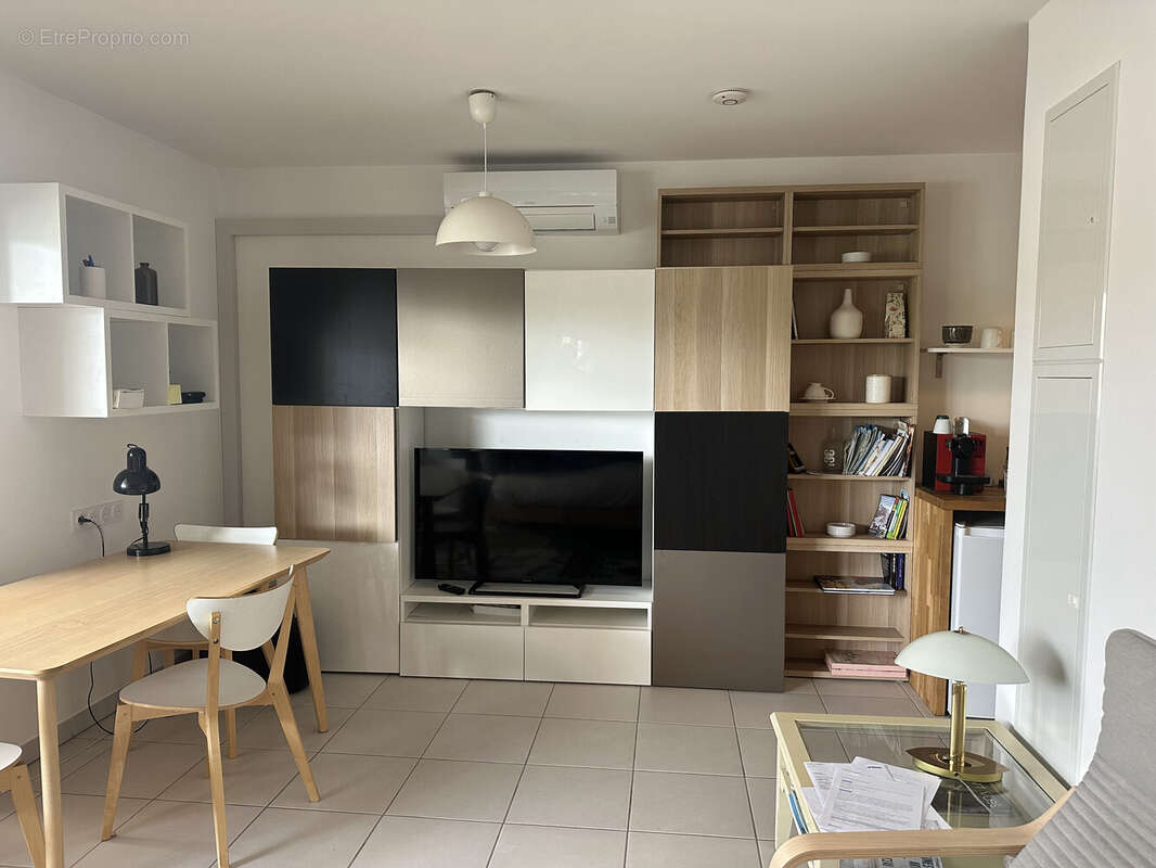 Appartement à LATTES