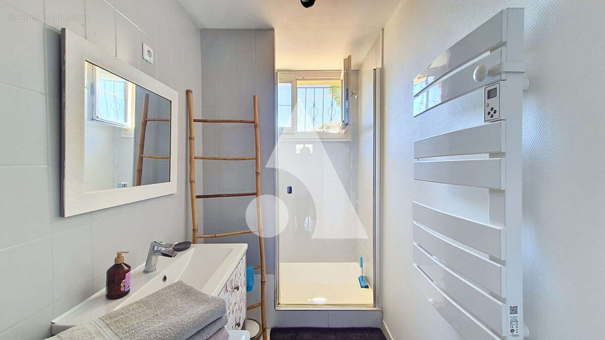 Maison Poulan-pouzols 7 pièce(s) - photo 6
