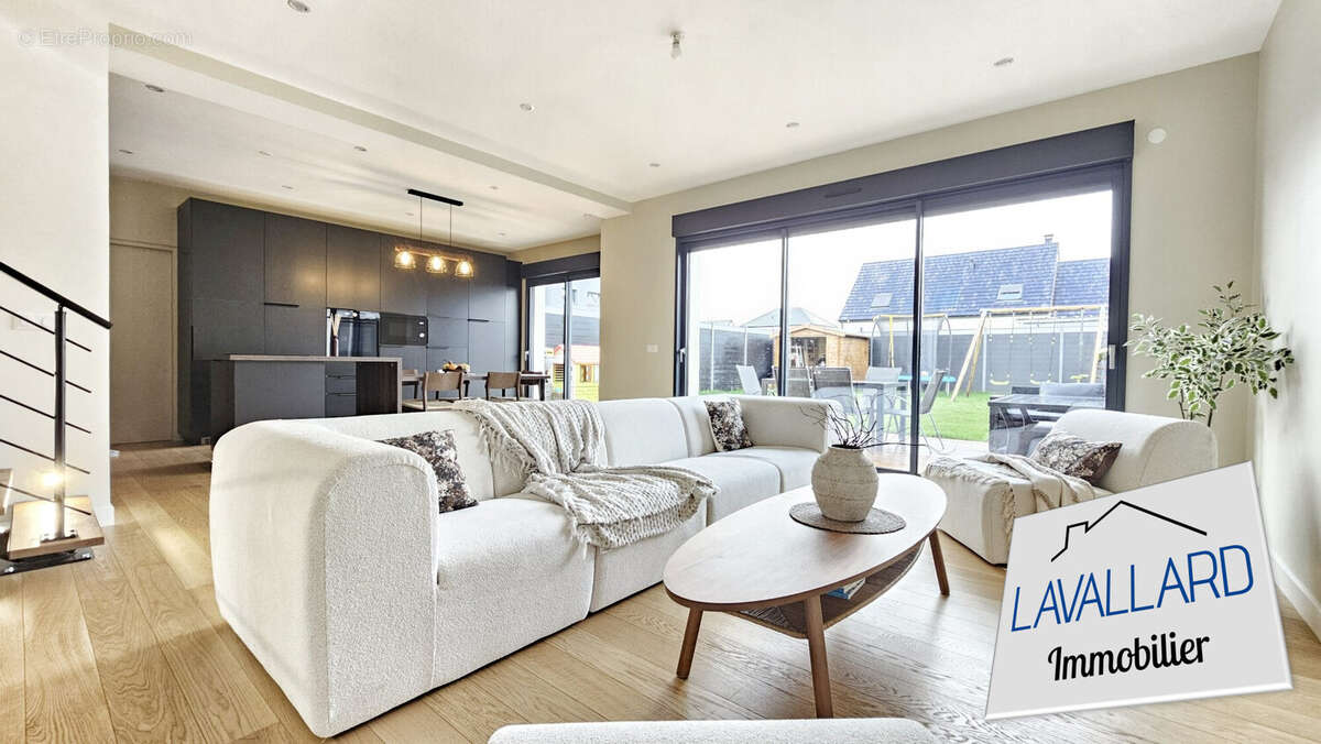 Maison à RAINNEVILLE