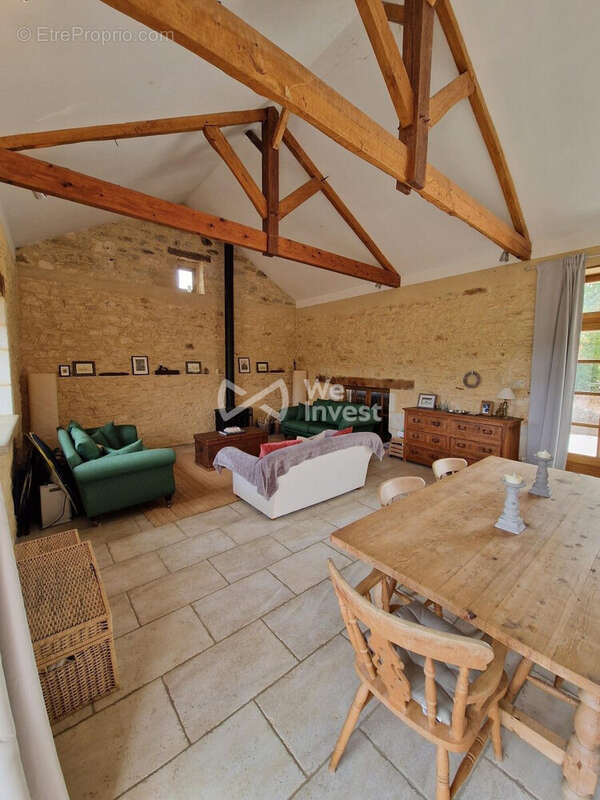 Maison 200 m² à Puy-L'eveque  - photo 6