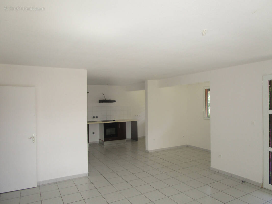 Appartement à KOUROU