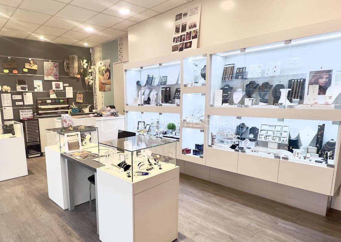 Fonds de commerce bijouterie-horlogerie - photo 4