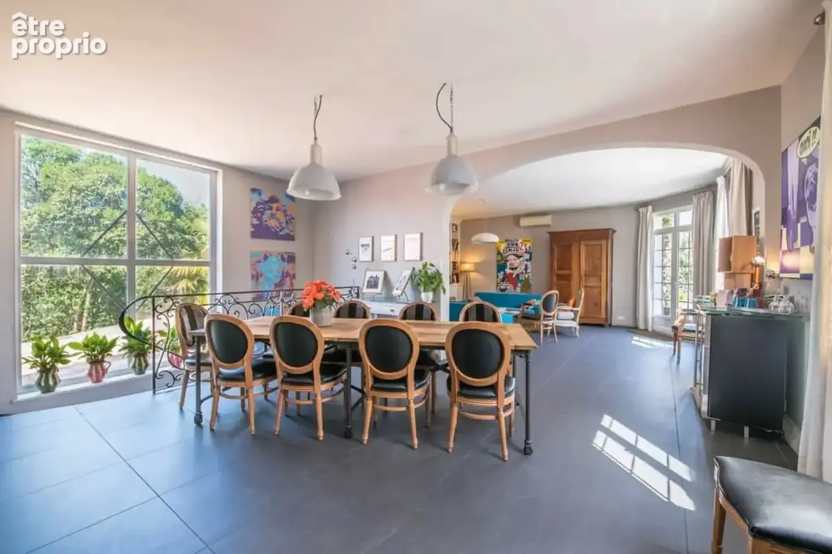 Maison 8 pièces 256 m² à vendre à Bordeaux (33800) - photo 2