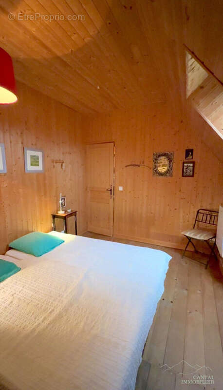 2eme chambre - Maison à SAINT-DONAT