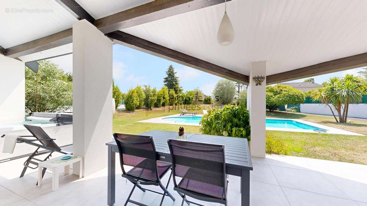 Maison à FENOUILLET