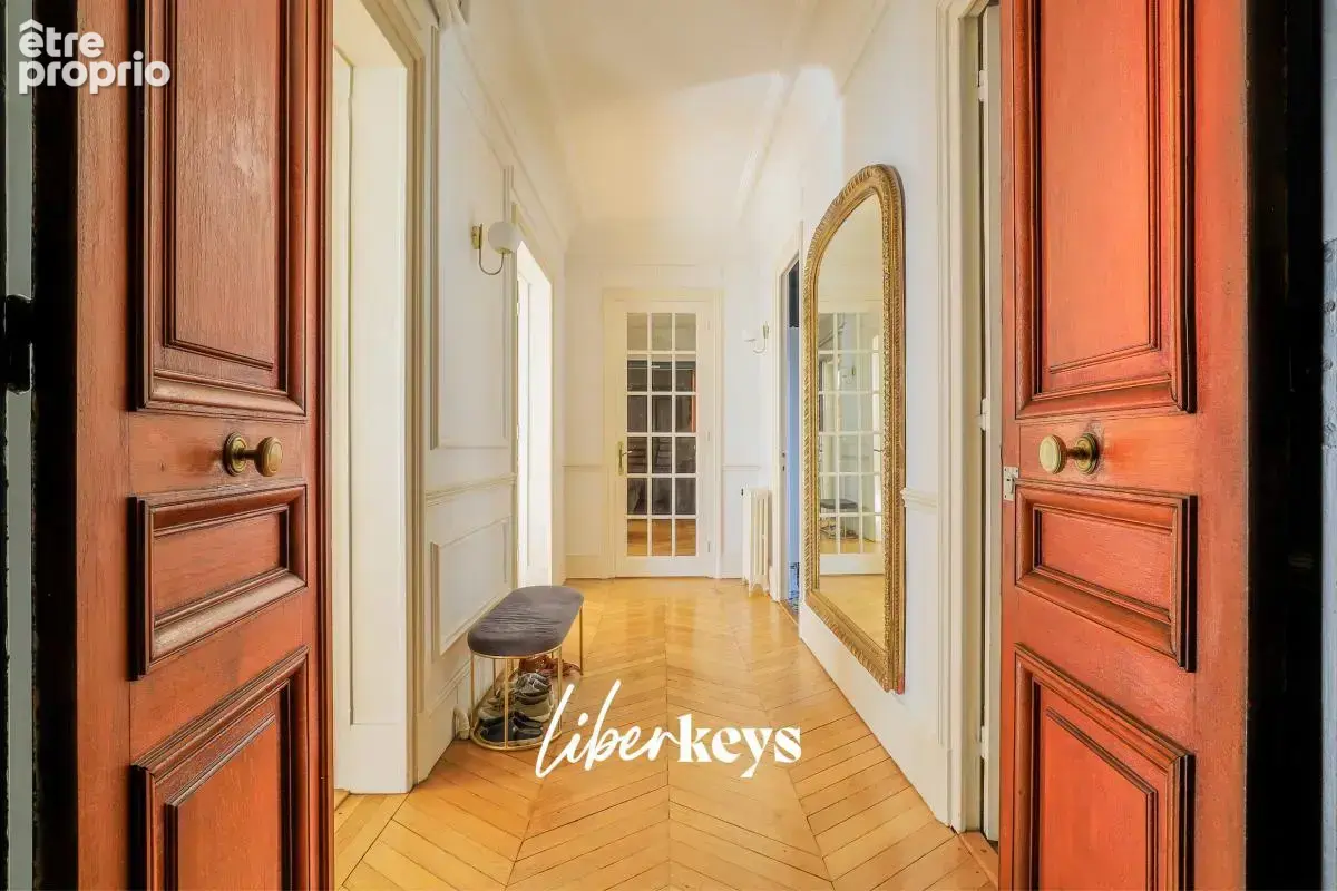 4 pièces - 1 chambre de service - La Madeleine - photo 5