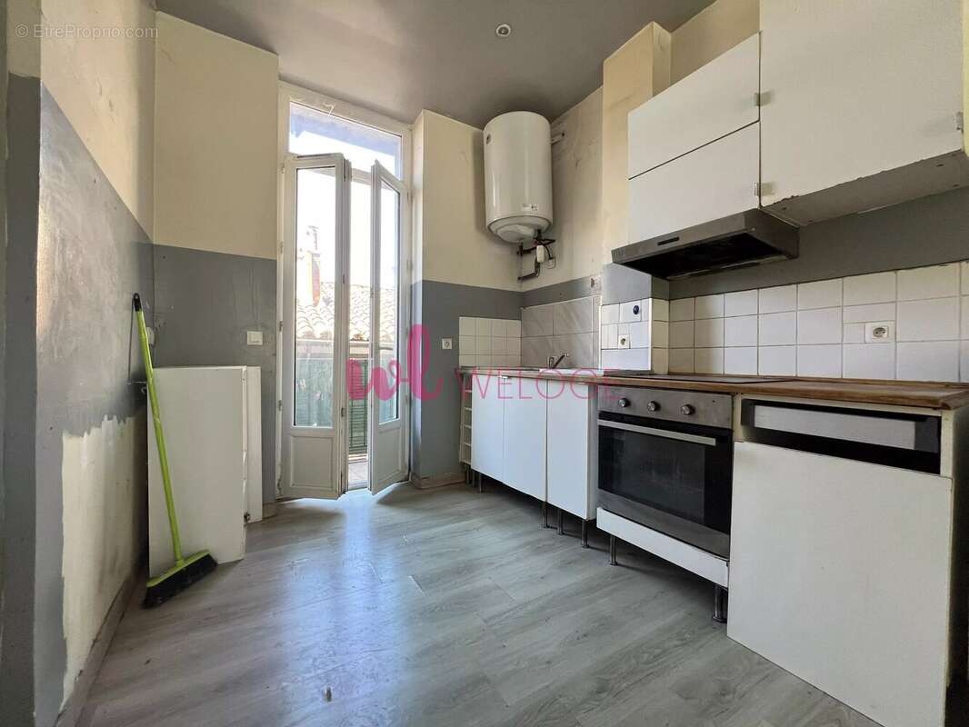 Appartement à MARSEILLE-3E
