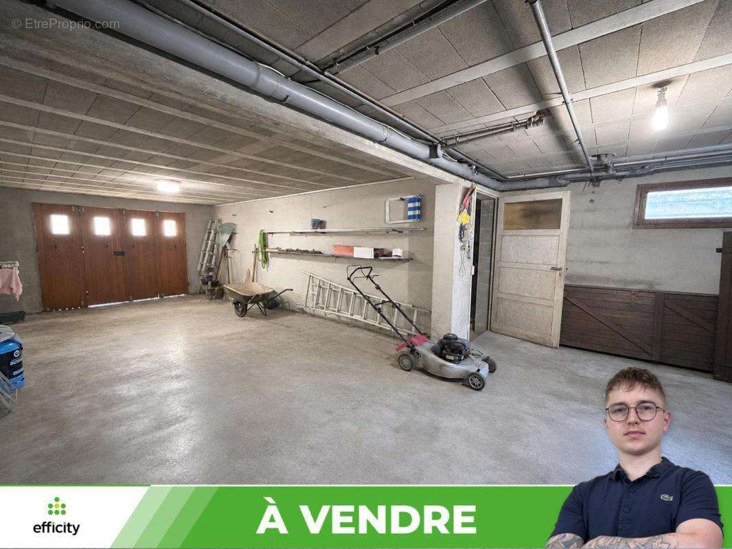 Maison 143 m² à Descartes  - photo 10
