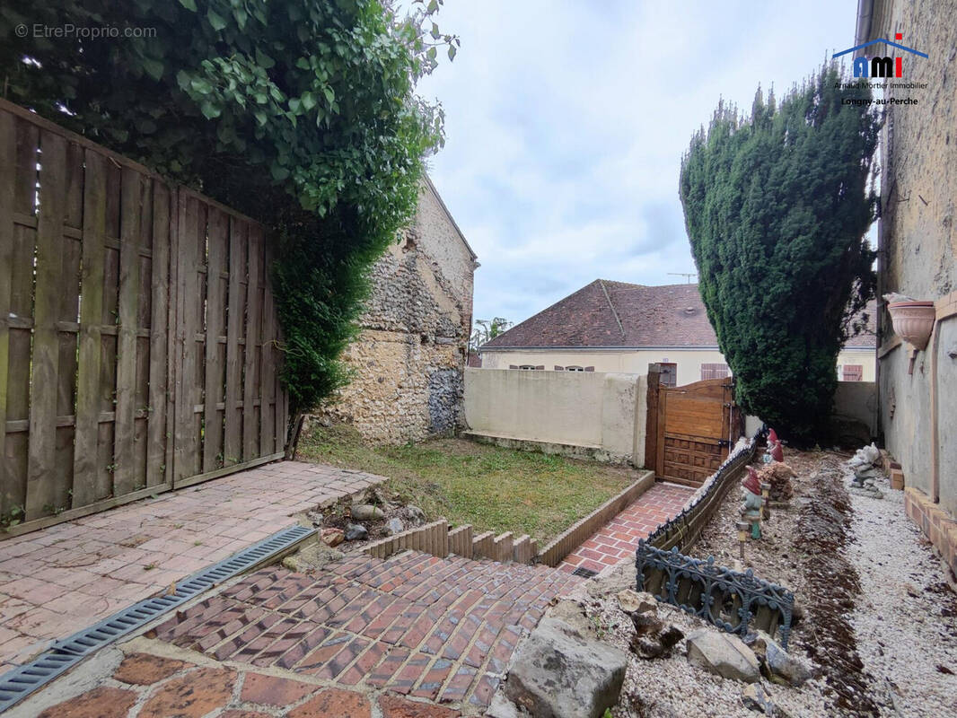 Maison à LONGNY-AU-PERCHE
