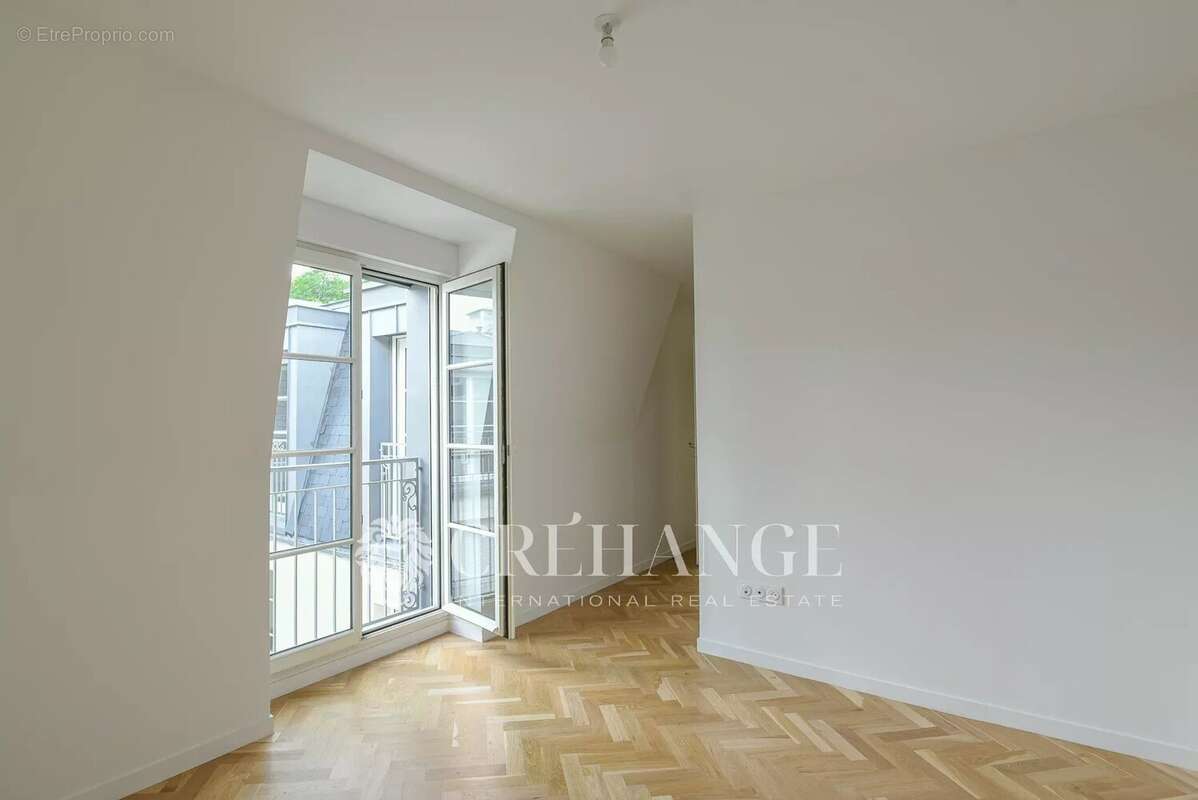 Appartement à BOUGIVAL