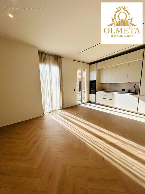 Appartement à BEAUSOLEIL