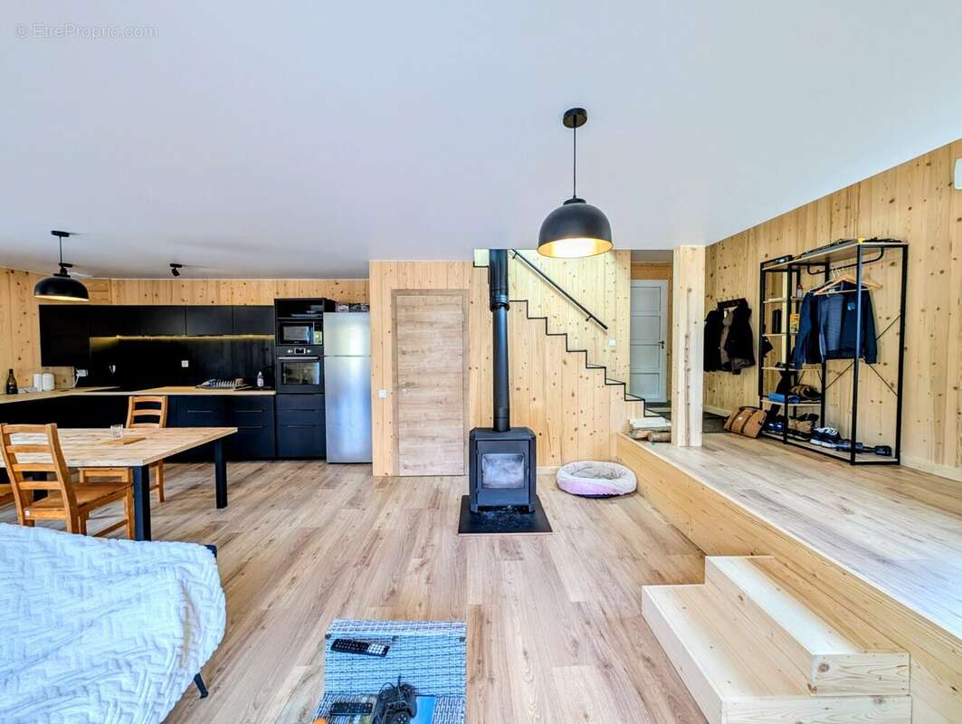 Maison à LA COMPOTE