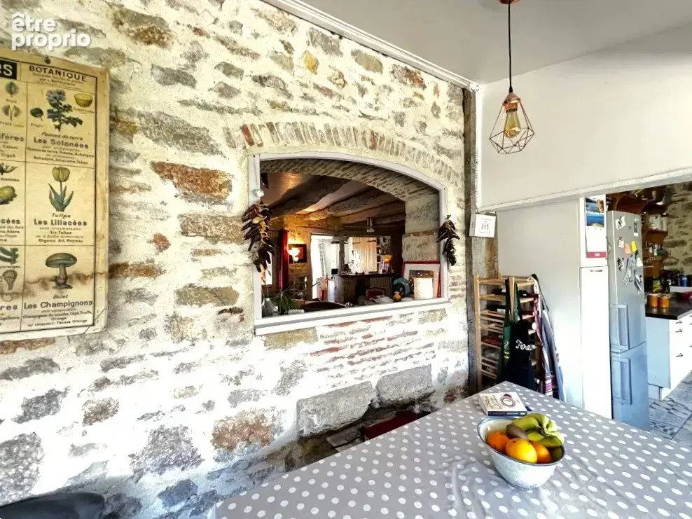 Saint-Cirq-Lapopie: Opportunité d'Investissement clé en main, 5 chambres d'hôtes, une maison d'amis, une salle de réception et p - photo 12