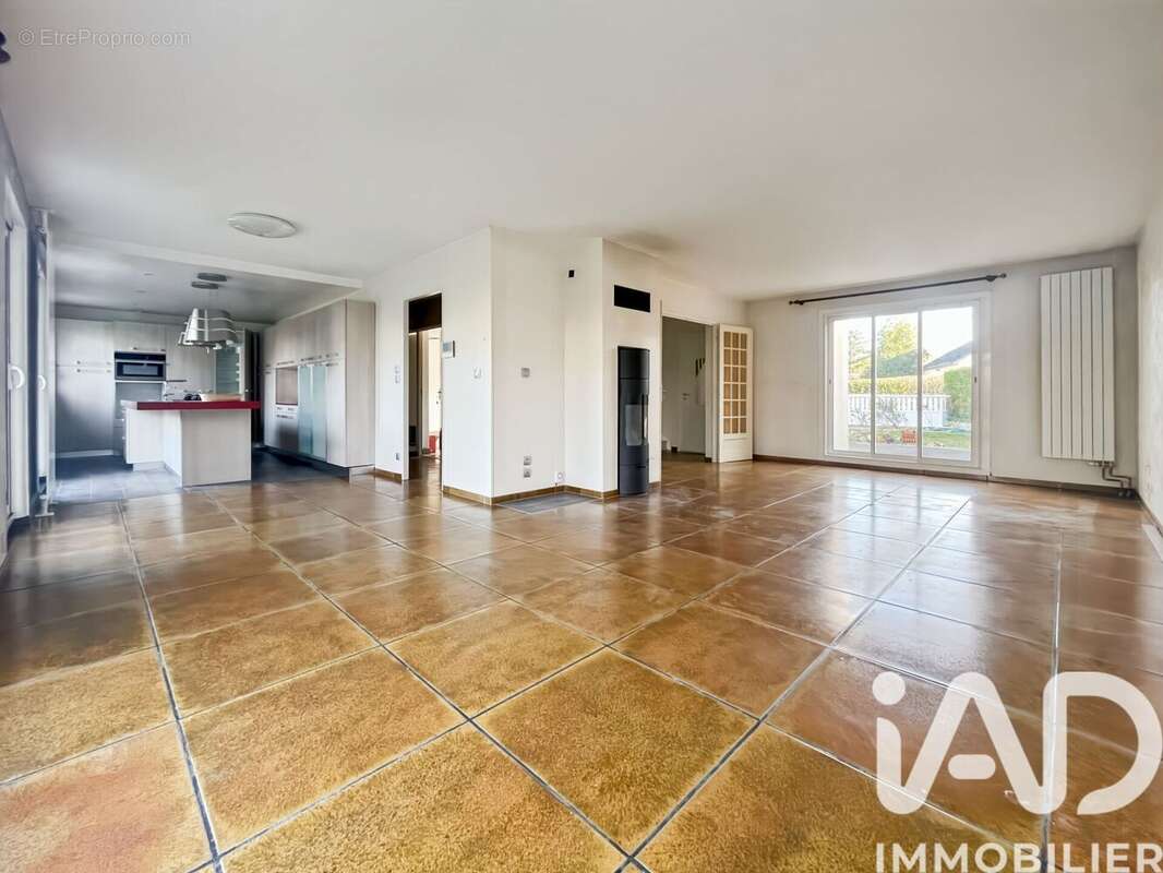 Photo 3 - Maison à BOISSISE-LE-ROI