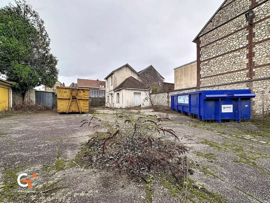 Terrain à SOTTEVILLE-LES-ROUEN