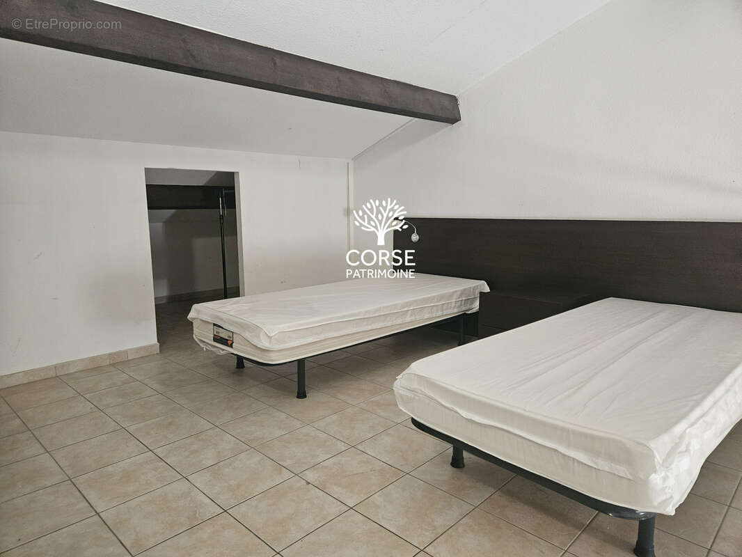 Appartement à LINGUIZZETTA