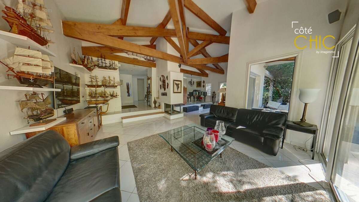 Maison à SAINT-JEAN-DE-VEDAS