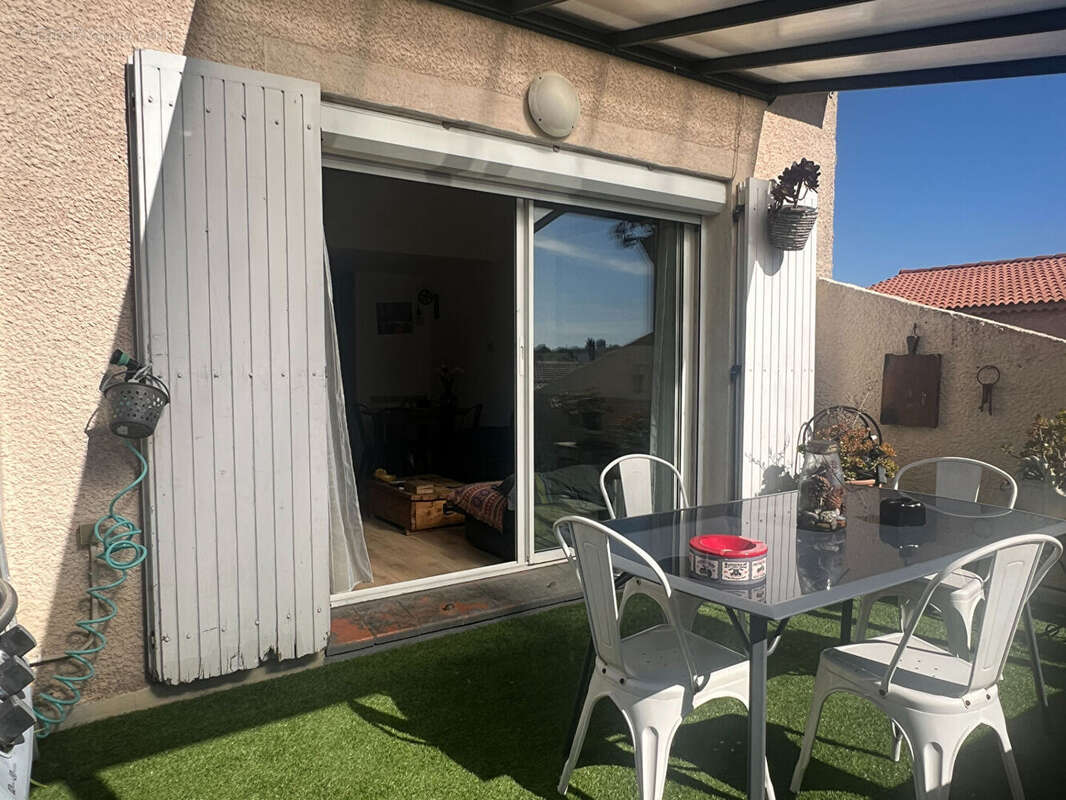 Appartement T3 duplex 62 m² avec terrasse  et 2 parkings à Plan de Cuques - photo 2