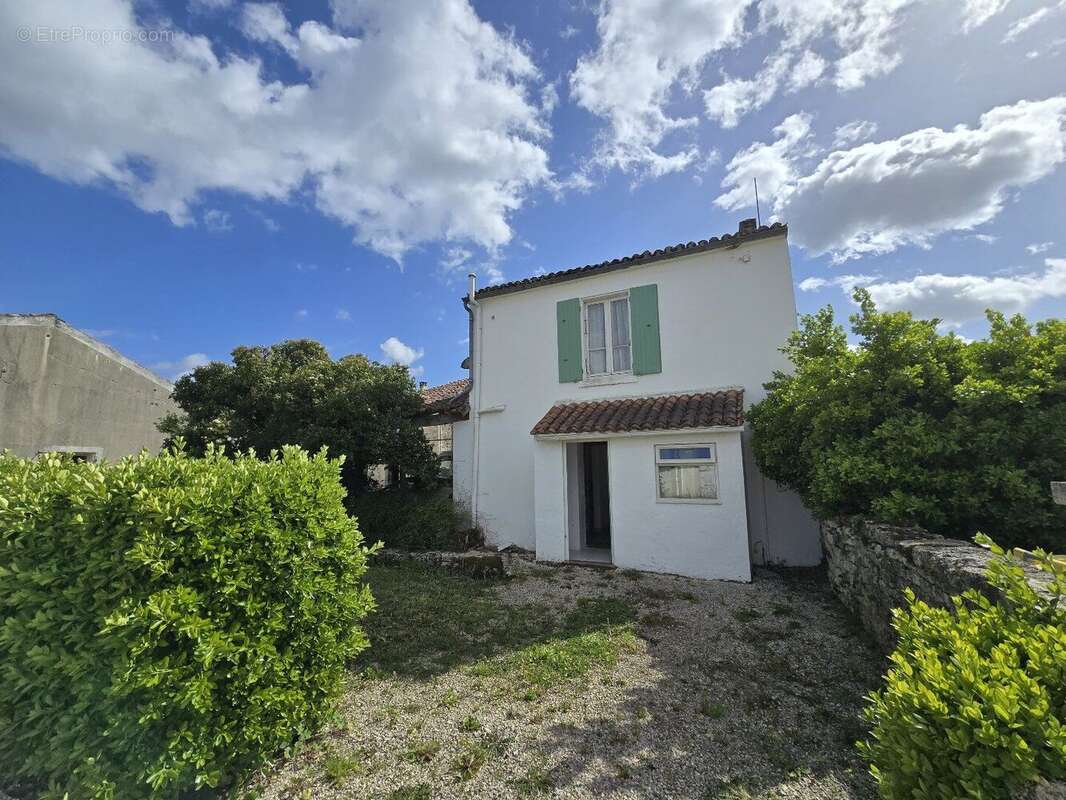 Maison à COIVERT