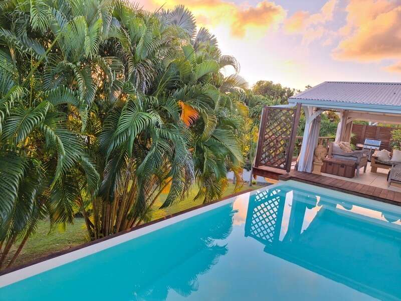 Superbe villa ambiance balinaise avec piscine garage en sous-sol et atelier - photo 3